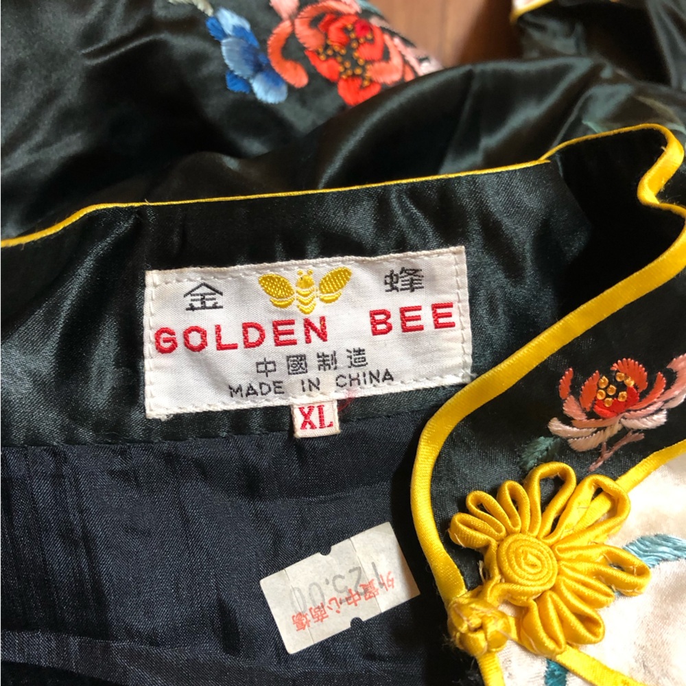 Golden bee - Picture 10 of 10